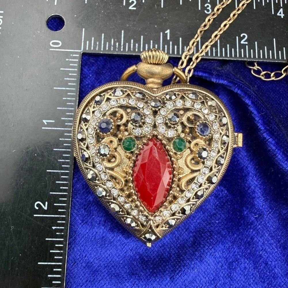 Vintage Sarah Coventry Pocket Watch Pendant Heart Gold Tone Rhinestone‎ 32